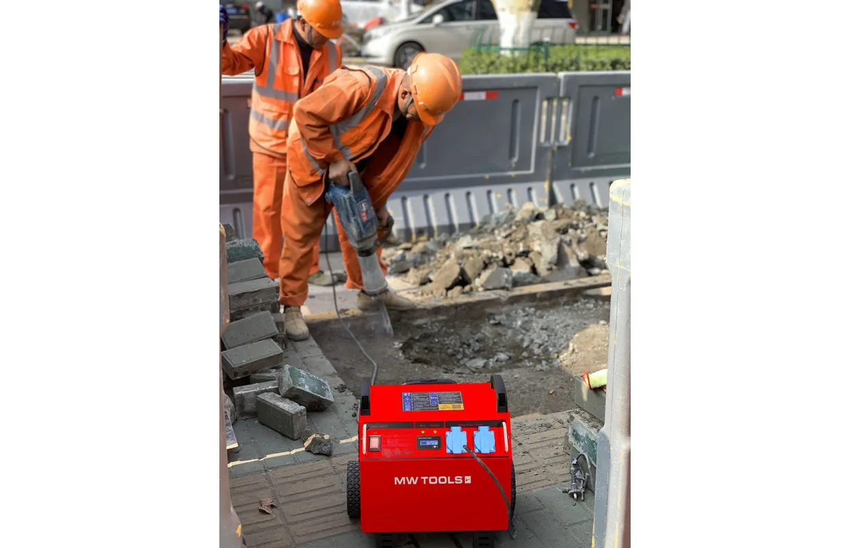 Power station 230 V 2405 Wh 3.5 kW industrieel met trolley MW Tools